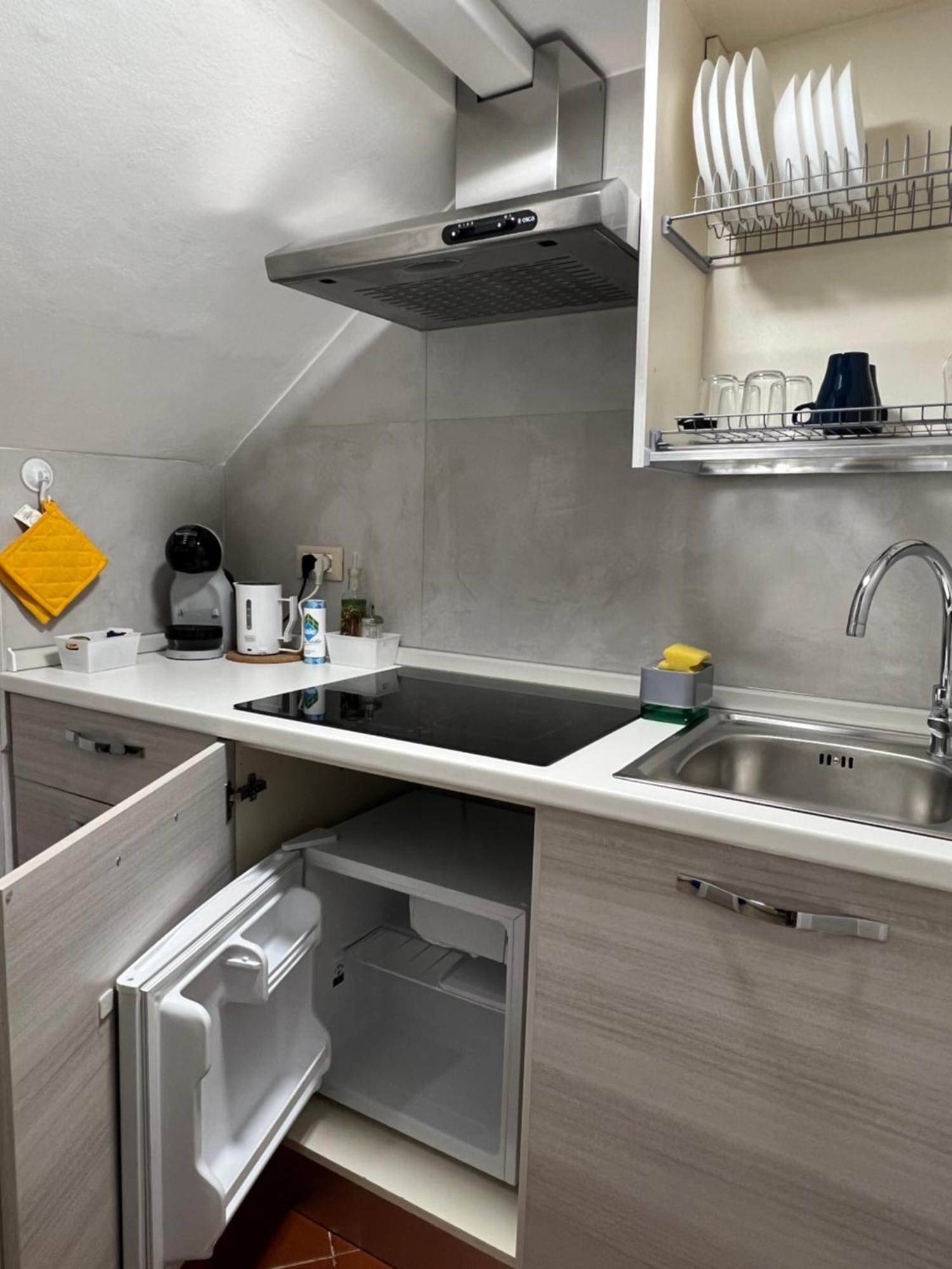 Al 106 Apartment Free Wi-Fi 5 Min Dalla Stazione プラート エクステリア 写真